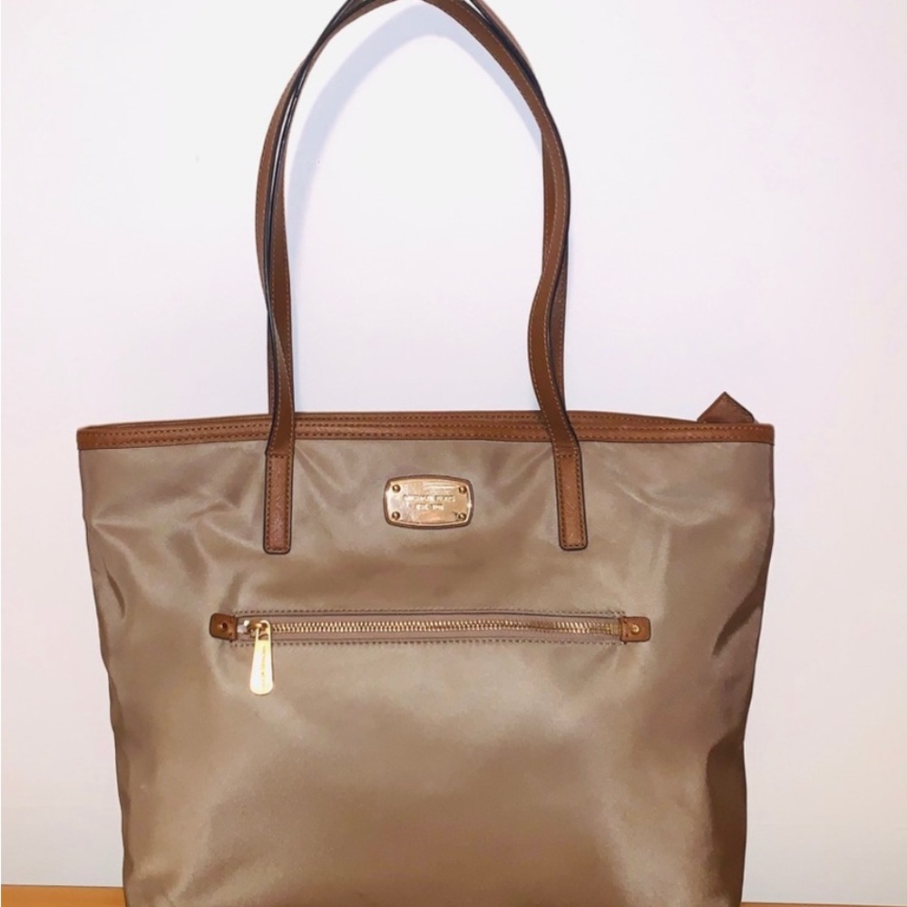Michael Kors Kempton Tote